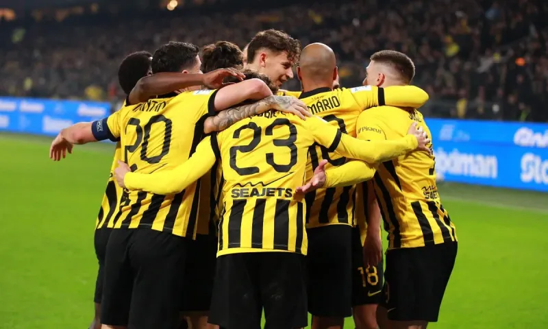 Super League: Αλλαγή στην κορυφή και στις αποδόσεις για τον πρωταθλητή!
