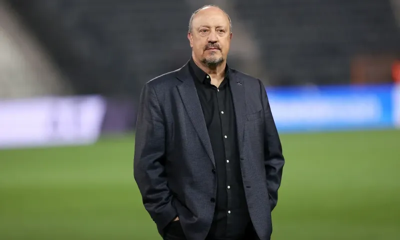 Παναθηναϊκός: Μόνοι τους και ο Μπενίτεθ στον... κόσμο του!