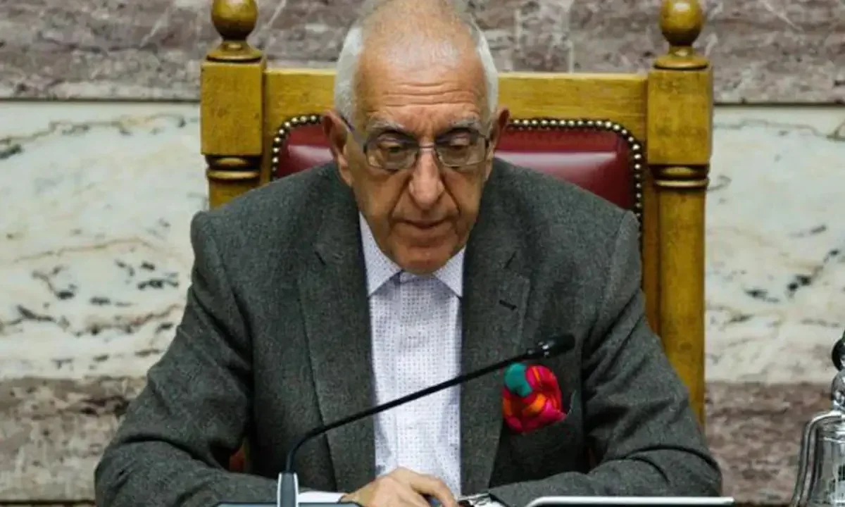 Μαξίμου: Πανικός από τα νούμερα τηλεθέασης - Με πρόσχημα την αποφυγή της... πόλωσης η κυβέρνηση απαγορεύει στον πολίτη την άμεση ενημέρωση.