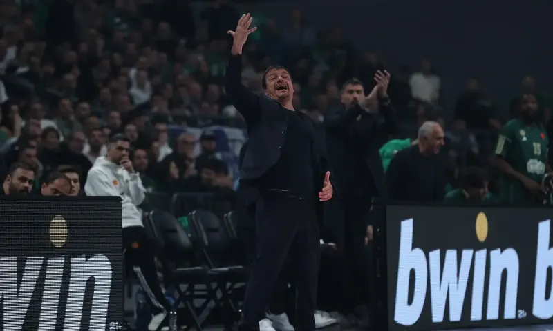 Αναλυτής λέει ότι αδικήθηκε ο ΠΑΟ στο πρώτο μέρος και ο Ολυμπιακός στο δεύτερο