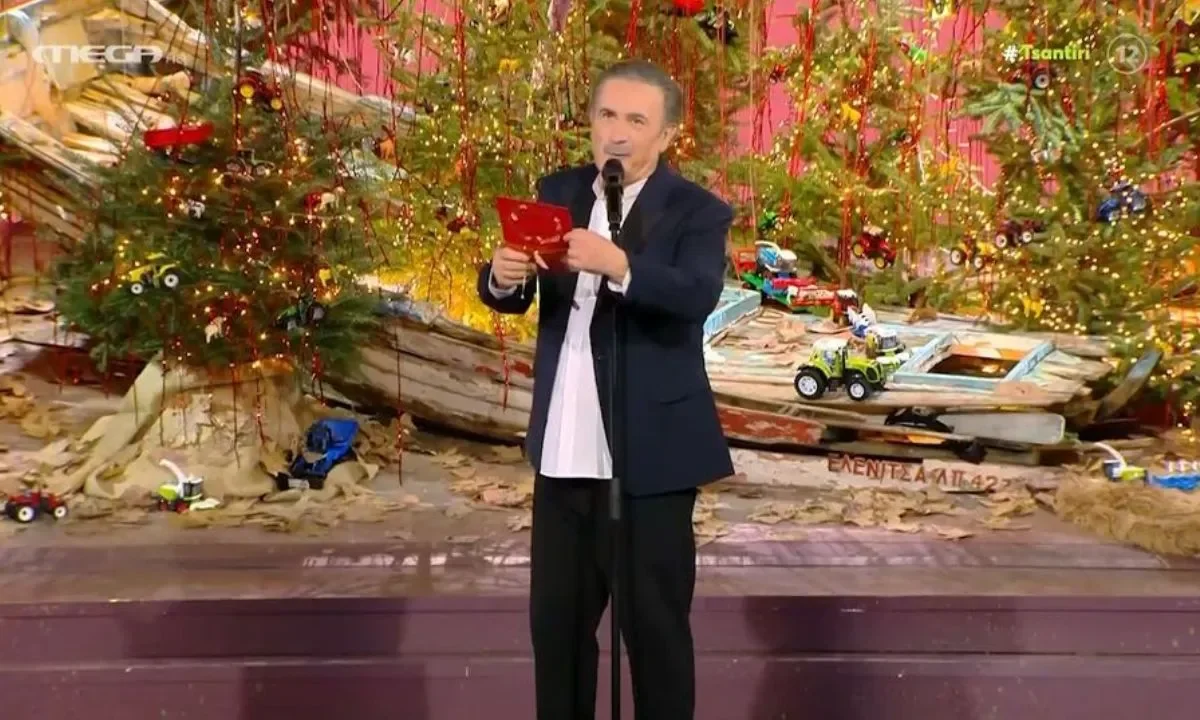 Ο Λάκης Λαζόπουλος επιστρέφει με το Αλ Τσαντίρι Νιουζ. Πότε κάνει πρεμιέρα και τι θα δούμε στη νέα σεζό στο MEGA.