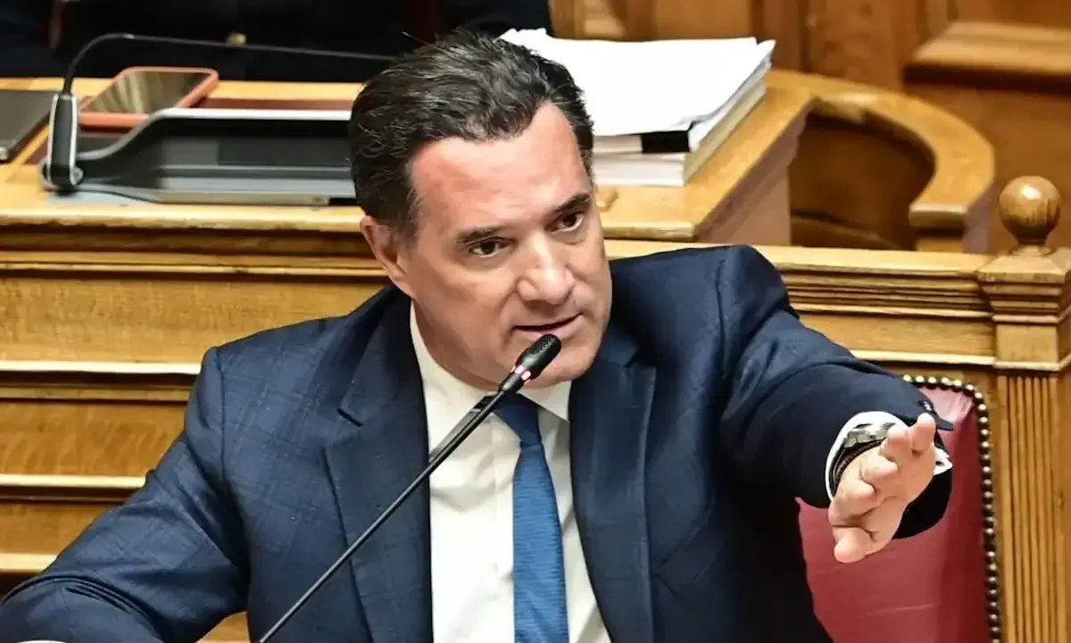 Εξοντωτικά πρόστιμα και νομικές συνέπειες ζήτησε για τους αγρότες ο Άδωνις Γεωργιάδης λέγοντας ότι ο πρωθυπουργός έχει «μεγάλη υπομονή».