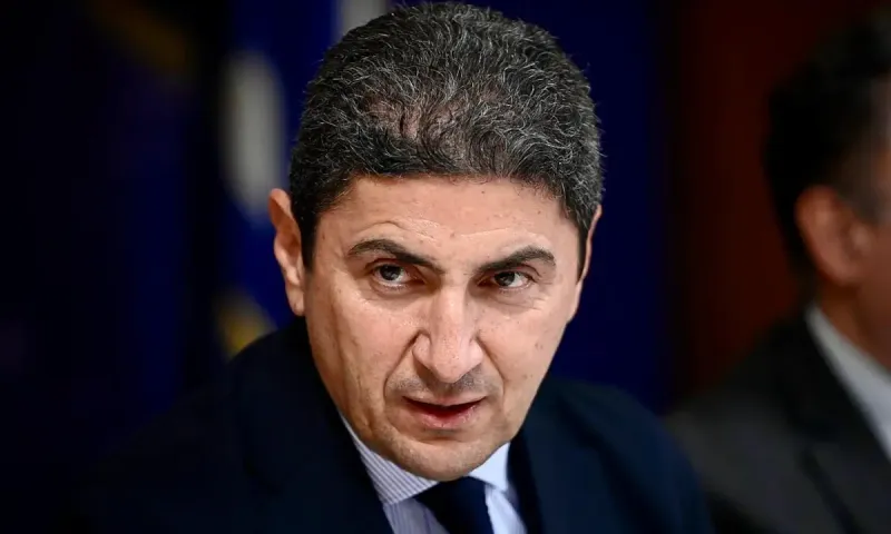Έγινε κι αυτό: Ο Αυγενάκης που επί υπουργίας του «μεγαλουργούσε» ο ΟΠΕΚΕΠΕ έγινε πρόεδρος… αγροτικού φορέα