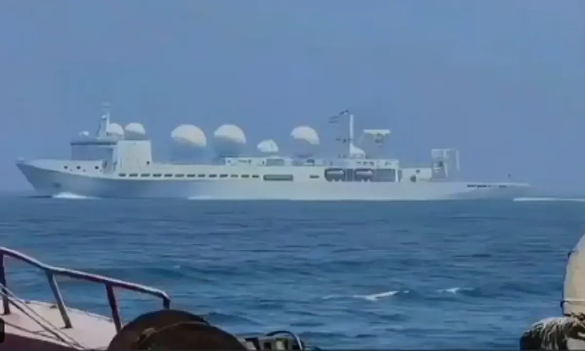 Η Κίνα αναπτύσσει πλοίο ηλεκτρονικής αναγνώρισης υπέρ του Ιράν