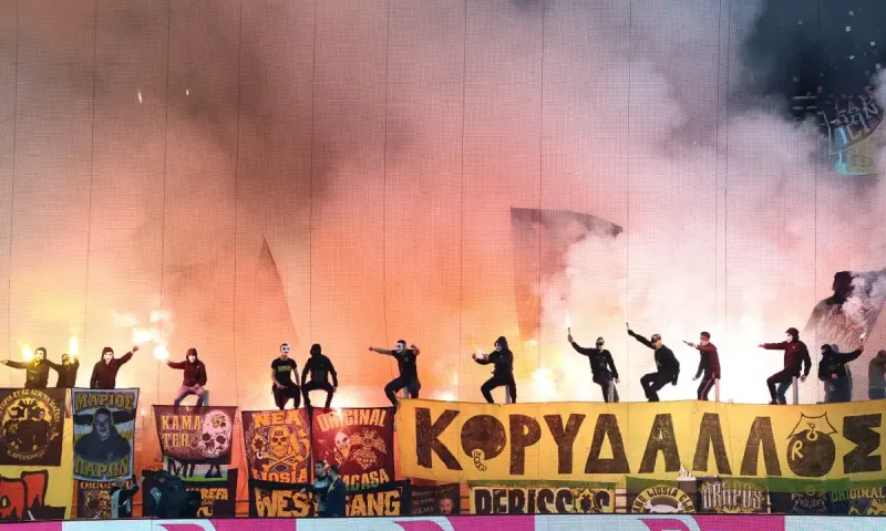 Κινδυνεύει η ΑΕΚ με τιμωρία για τα καπνογόνα;