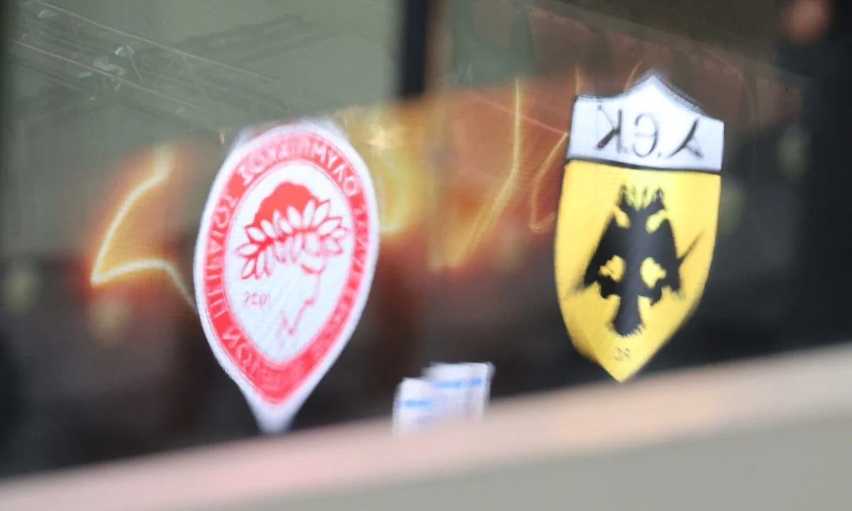 Έκανε το ντεμπούτο της η Allwyn Arena στην αναμέτρηση της ΑΕΚ κόντρα στον Ολυμπιακό. Δείτε όλα όσα έγιναν έξω από το γήπεδο.