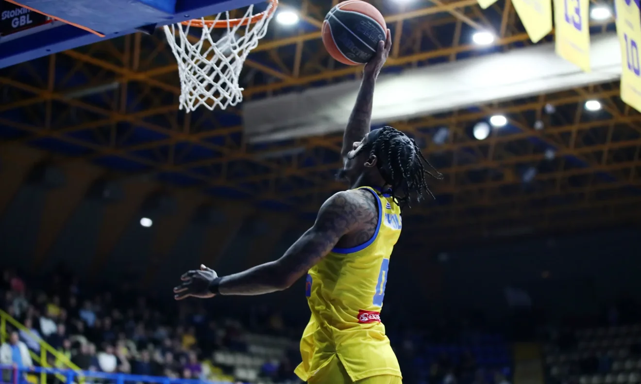 Πετκίμσπορ - Περιστέρι στο FIBA Europe Cup, παιχνίδι με πίεση και λεπτές ισορροπίες, όπου η άμυνα και οι κατοχές θα μετρήσουν.