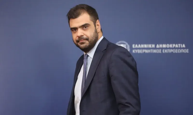 Παύλος Μαρινάκης: «Πυρά» από Liberation και Deutsche Welle για τις νομικές απειλές που εκτόξευσε σε Έλληνα δημοσιογράφο