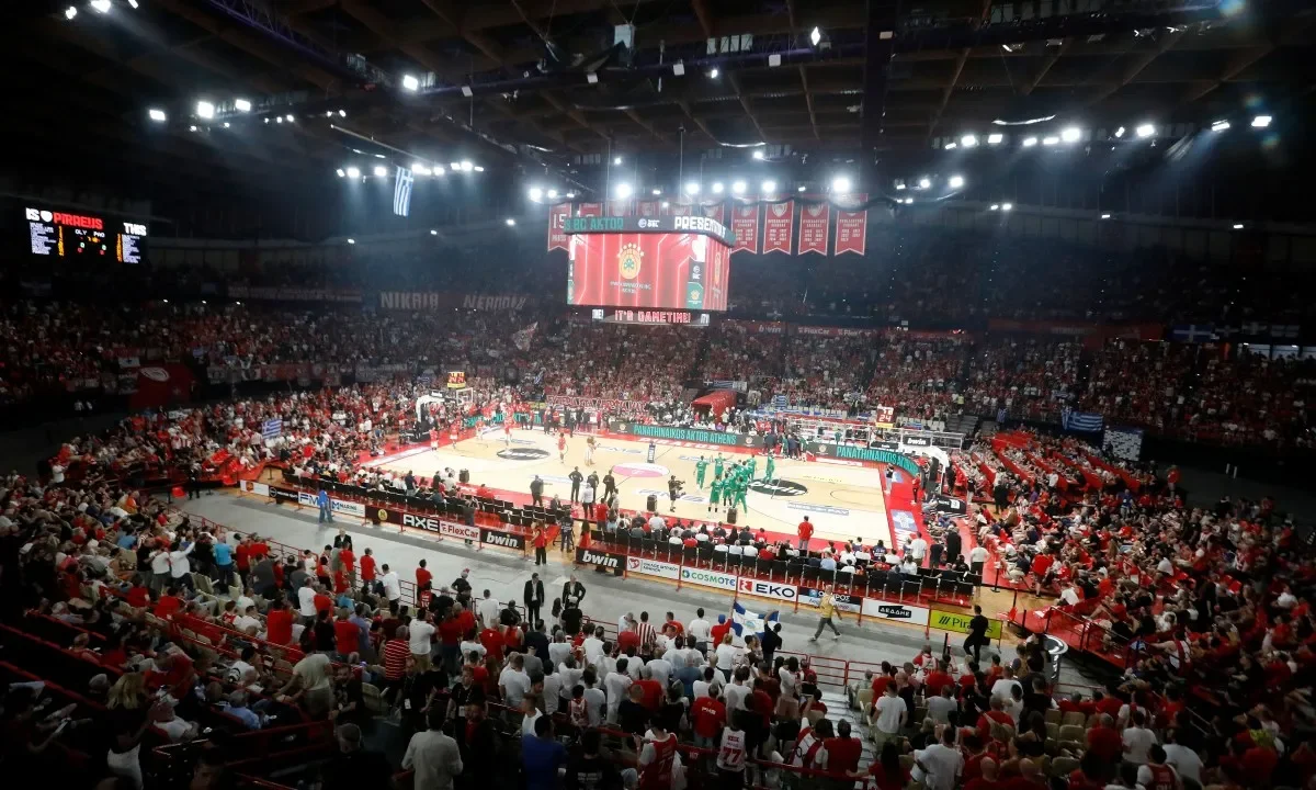 Καταγγελία για τις συνθήκες εισόδου των ΑμεΑ στο ΣΕΦ και τη διαδρομή μέσα στη βροχή. Ζητούν άμεση λύση και ίση μεταχείριση από την ΚΑΕ.