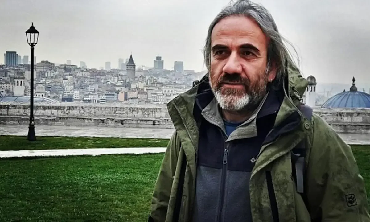 Αντί να σταθεί στο ύψος της εθνικής ευθύνης του, ο Πλεύρης πετάει το μπαλάκι στον ίδιο τον βασανισμένο Πόντιο, Γιάννη - Βασίλη Γιαϊλαλί.