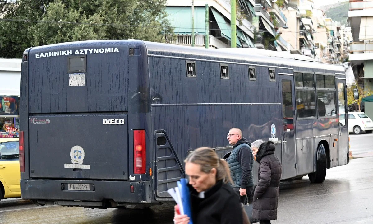 Δραπέτευσε Αιγύπτιος από την Ευελπίδων - Τον είχαν χωρίς χειροπέδες