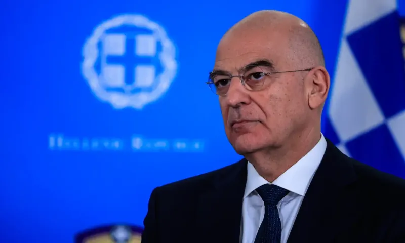 Νίκος Δένδιας: Υπαινικτικά «καρφιά» για Μητσοτάκη - «Αγκομαχούμε για δυάρια στις δημοσκοπήσεις – Δεν είναι αυτό που μας αξίζει»