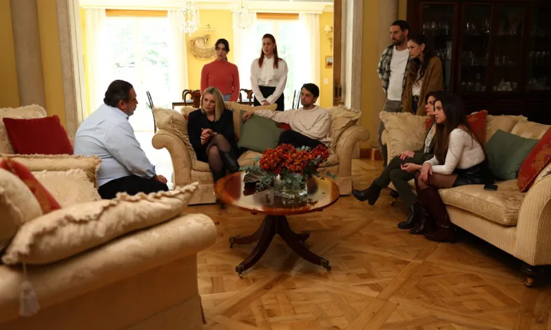 Να μ’ αγαπάς Alpha επόμενα επεισόδια: Το απόρρητο έγγραφο «δένει» τον Θεόφιλο – Διαζύγιο και διαδικτυακό σκάνδαλο