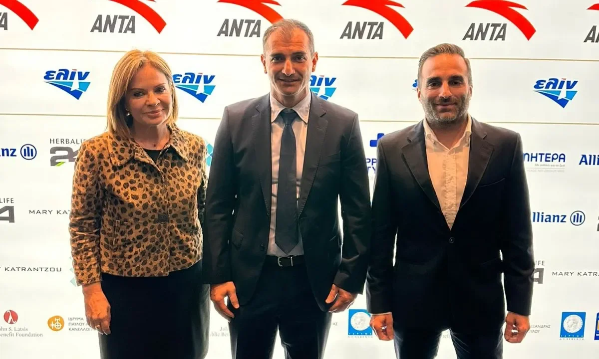 Σε μία ζεστή ατμόσφαιρα, η Ομοσπονδία επιβράβευσε αθλητές και συνεργάτες για τις επιτυχίες και την προσφορά τους.