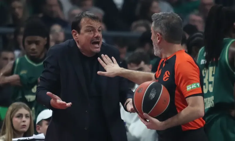 Ο Αταμάν μπήκε στο στόχαστρο της Euroleague και πλέον την επόμενη φορά πάει... εξέδρα