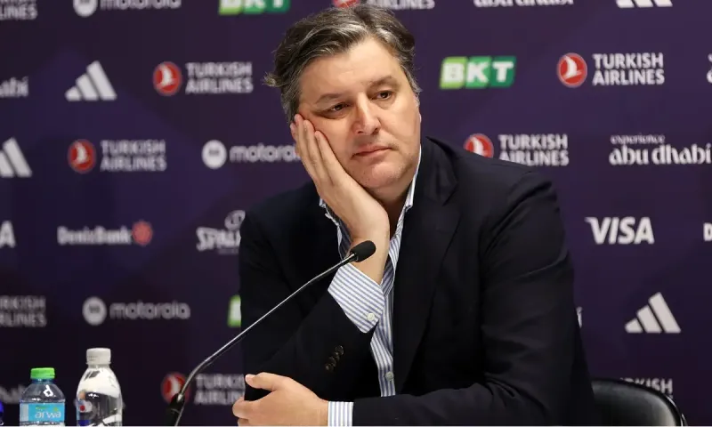 Ο Παναθηναϊκός κατέβασε το λάβαρο του Μποντίρογκα από το ΟΑΚΑ στο ημίχρονο του Ολυμπιακός - Παναθηναϊκός