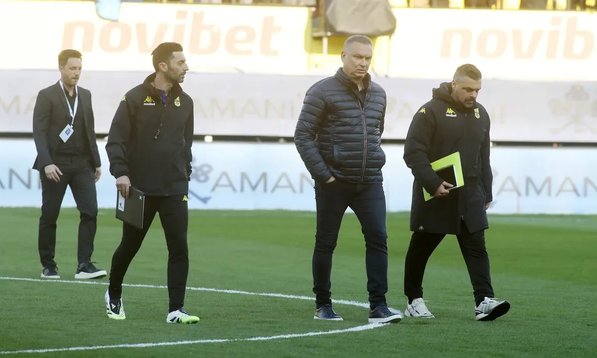 aris, panserraikos