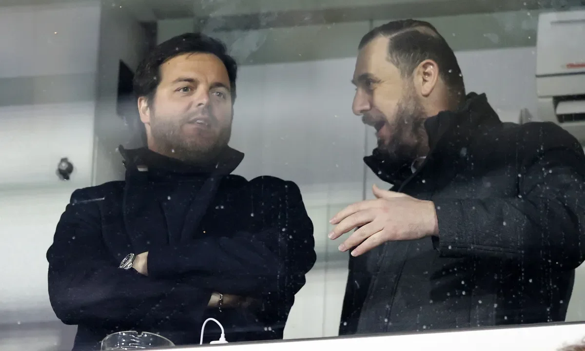 aek, ribalta, penrais