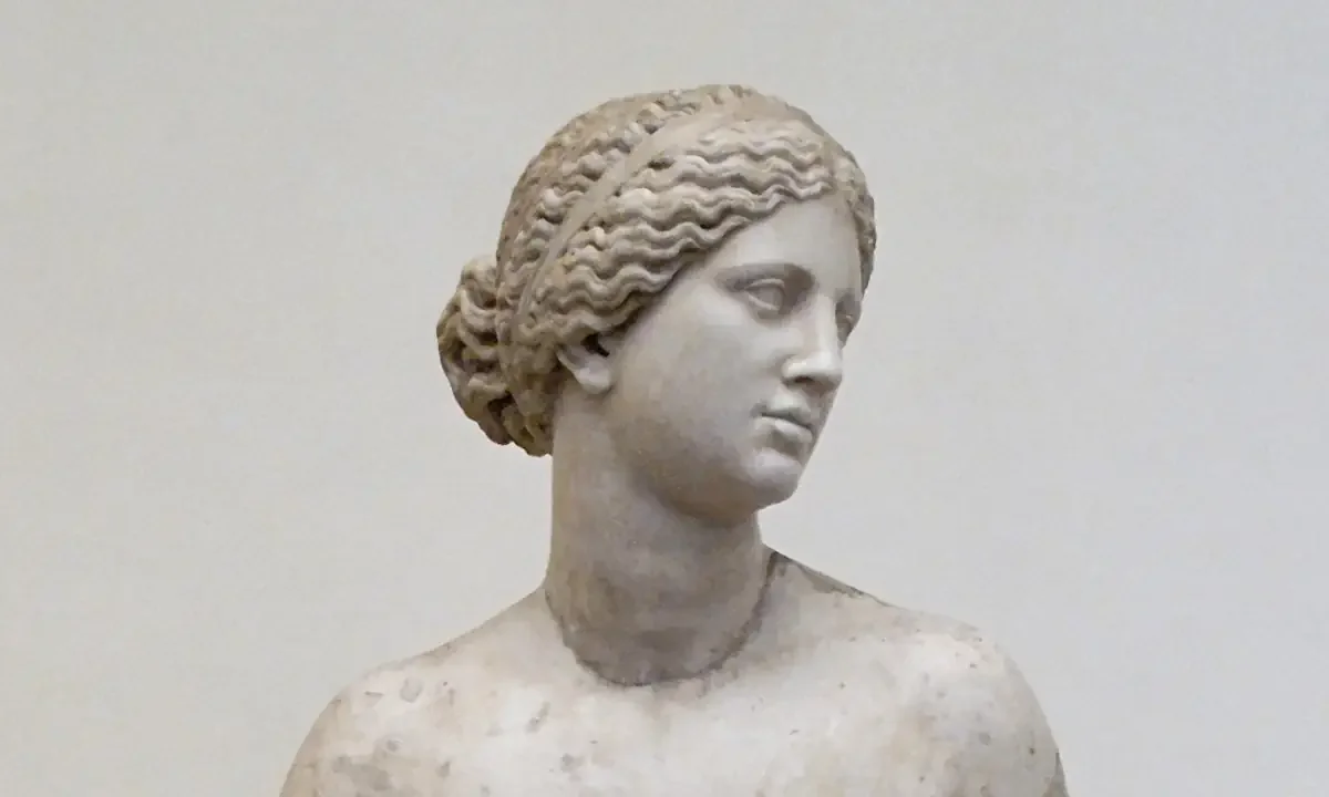 afroditi tis knidou agalma praxitelis glyptiki