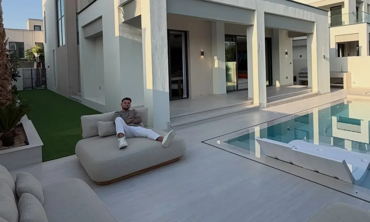 Sam Gowland dubai