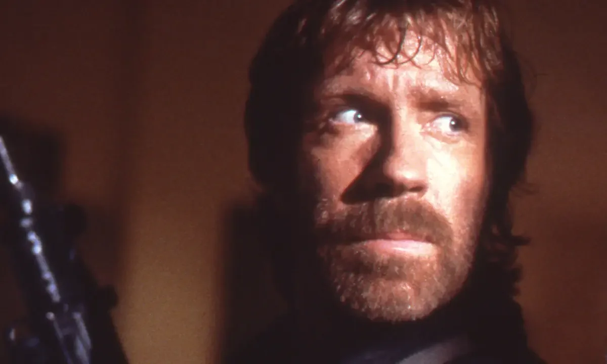chuck norris πέθανε