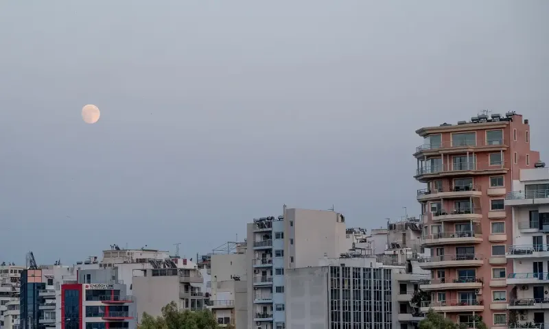 Κοινωνική αντιπαροχή: Ξεκινούν τα πρώτα ακίνητα