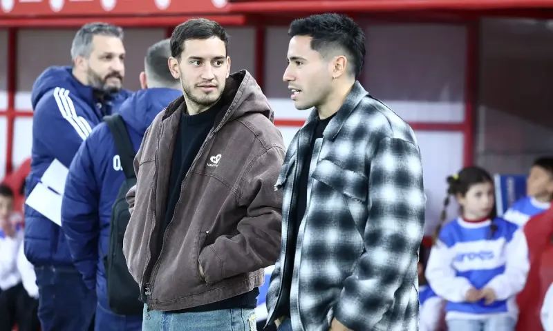Έτριβαν τα χέρια τους με τον Σαντιάγκο Έσε στον Ολυμπιακό