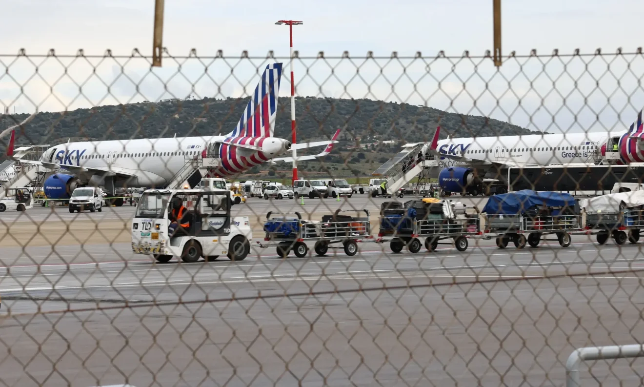 aeroporika kausima ptiseis taxidia akiroseis ptiseon