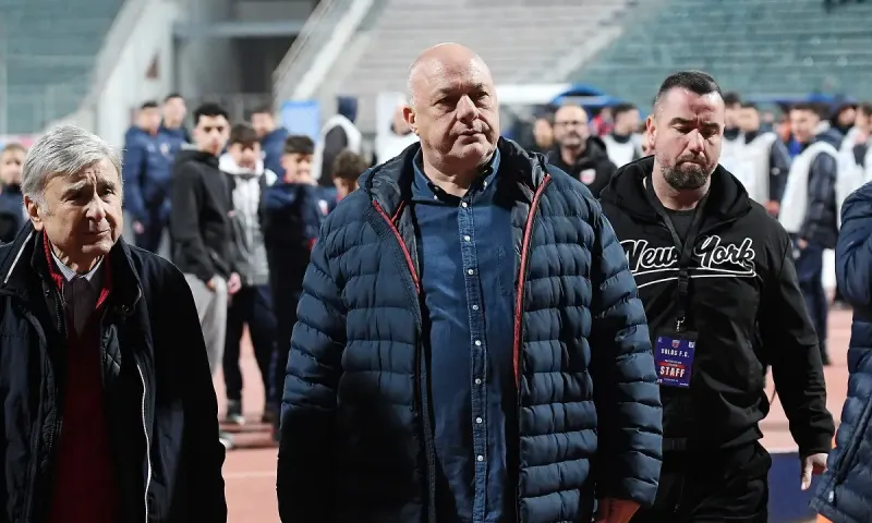 Μπέος για Μπούση: Αποφάσισε να ασχοληθεί με το ποδόσφαιρο σε μεγάλη ηλικία, οπότε δεν έχει αντιληφθεί ακόμα τι είναι πέναλτι και τι όχι