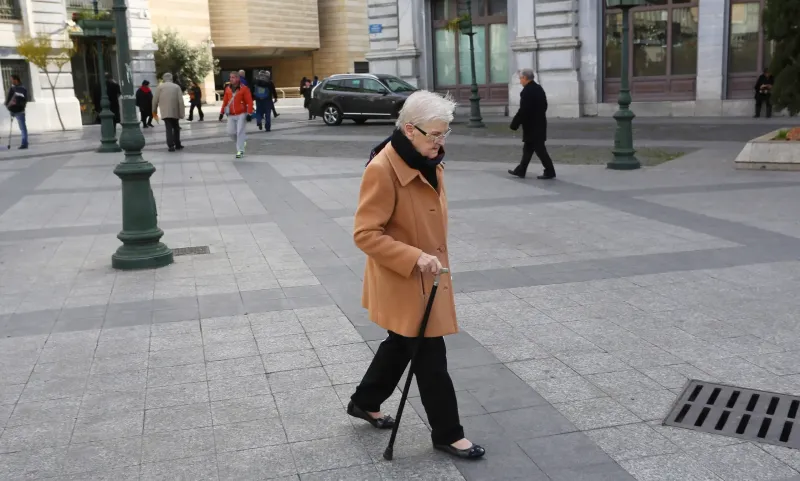 Πώς η ηλικία μειώνει το τελικό ποσό στις επικουρικές συντάξεις