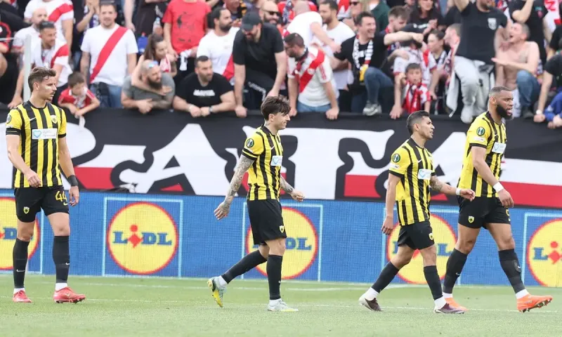 Ράγιο Βαγιεκάνο - ΑΕΚ 2-0 (Ημίχρονο): Πληρώνει δυο αμυντικά κενά, έχει χάσει 4 ευκαιρίες για γκολ