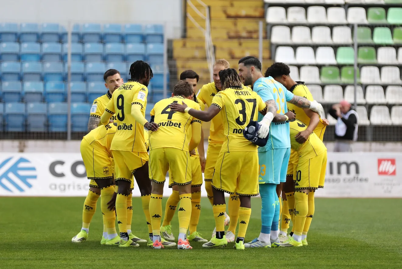aris podosfairo super league playoffs 5-8