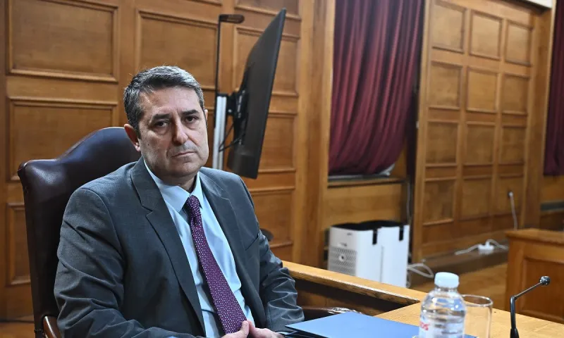 Μυλωνάκης: Στη ΜΕΘ με ανεύρυσμα μετά από λιποθυμία στο Μαξίμου