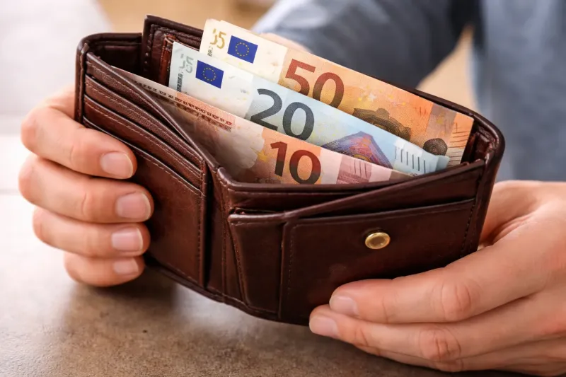 Επίδομα ανεργίας: Πόσο αυξάνεται μετά τον νέο κατώτατο μισθό