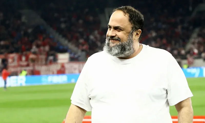 Νότιγχαμ Φόρεστ: Όταν ο Μαρινάκης παίρνει θέση... Δεν υπάρχει επιστροφή
