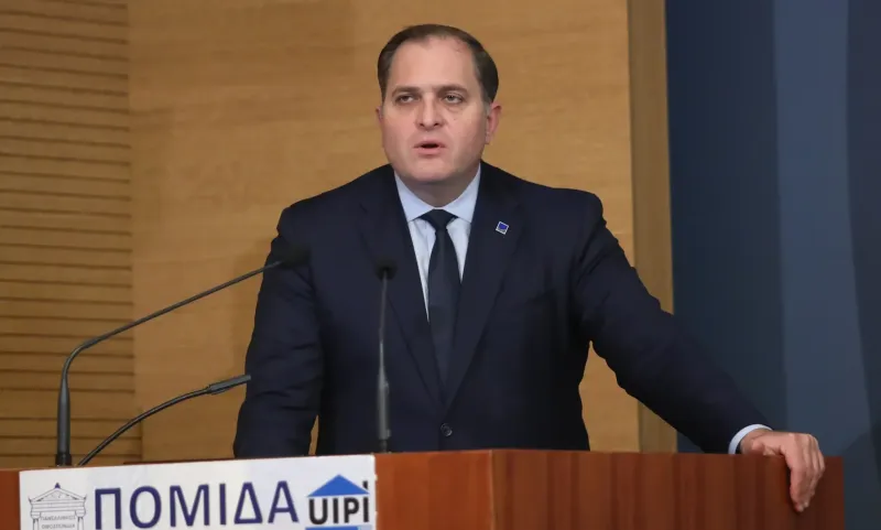 Επιδόματα: Νέα εποχή με ενιαίο μητρώο και αλλαγές σε κριτήρια και παροχές