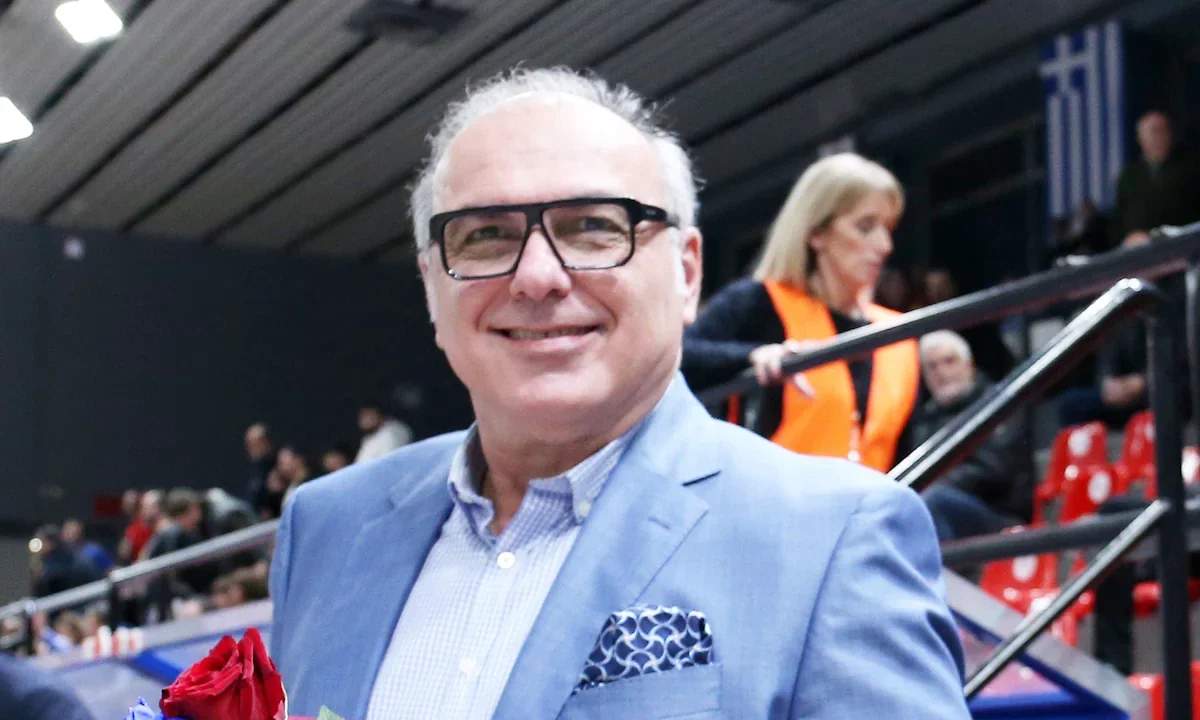 Σταύρος Ελληνιάδης