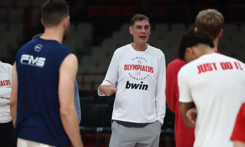 Ολυμπιακός : Είχε τον λόγο του ο Μπαρτζώκας γι' αυτή την ομιλία