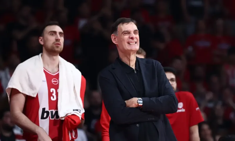 Μπαρτζώκας: «Είχαμε πίεση»