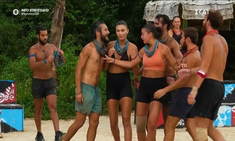 Survivor: Σύρραξη των δύο πάγκων: «Τι θα μου κάνεις μωρή κότα;»