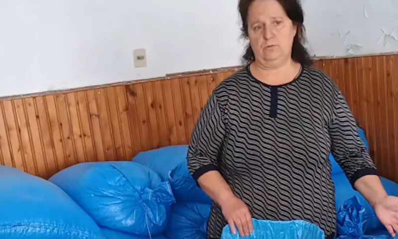 Η κυρία Βασιλική δε μπορεί να πουλήσει τα φασόλια της (video)