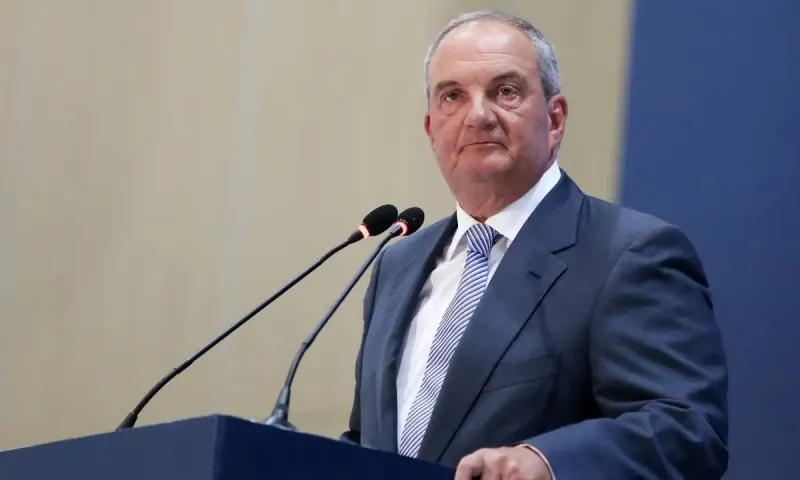 ΝΔ: Πολιτικά «ρίχτερ» με το «άκυρο» Καραμανλή στη Ντόρα για το συνέδριο – Οριστική η ρήξη με Μητσοτάκη