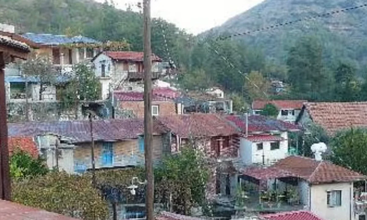 Οστά Λεμεσός Τρεις Ελιές
