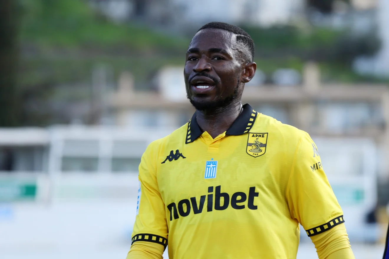 aris metagrafes aris martin xongla podosfairo