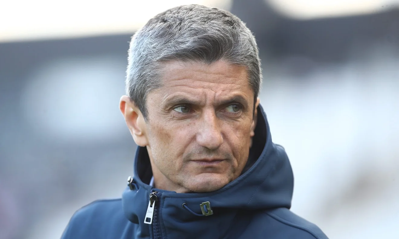 paok razvan lutsetskou xorxe santsez olimpiakos podosfairo