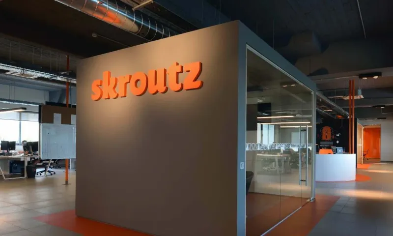 Deal μαμούθ για τη Skroutz με τη Blackstone να μπαίνει δυνατά στο ελληνικό e-commerce