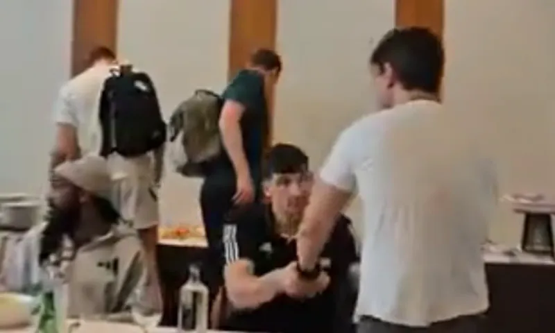 Γιαννακόπουλος στους παίκτες του Παναθηναϊκού πριν τη Βαλένθια για το μεγάλο Game 5 (video)
