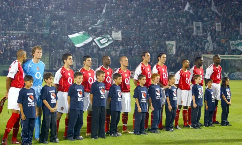 Σαν σήμερα 16 Μαΐου: Η Arsenal ολοκλήρωσε αήττητη την Premier League (vid)