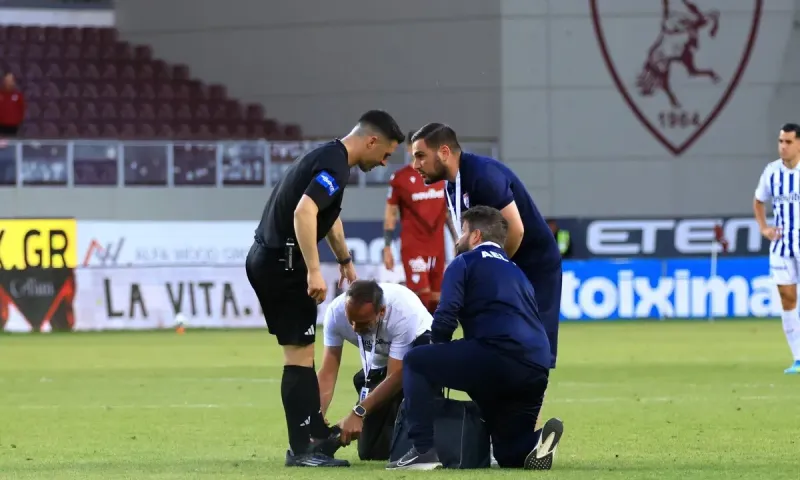 Διαιτησία: Βαρύ διάστρεμμα ο Ζαμπαλάς - O απίθανος λόγος που προκάλεσε τον τραυματισμό!