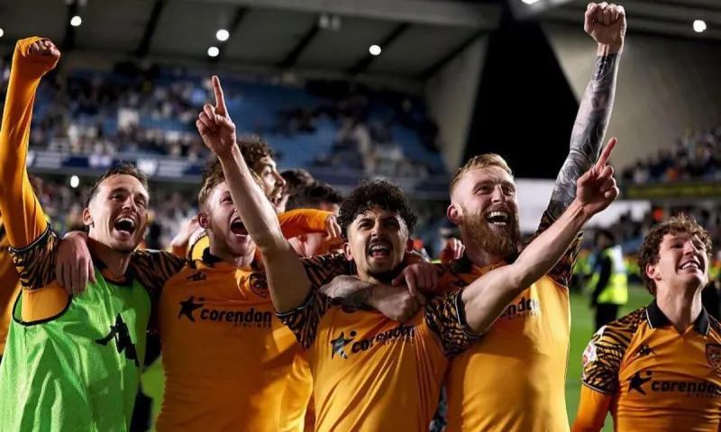 Η Super League… χαμογέλασε με την άνοδο της Χαλ! Έρχονται προτάσεις για Έλληνες παίκτες από τον Ατζούν!